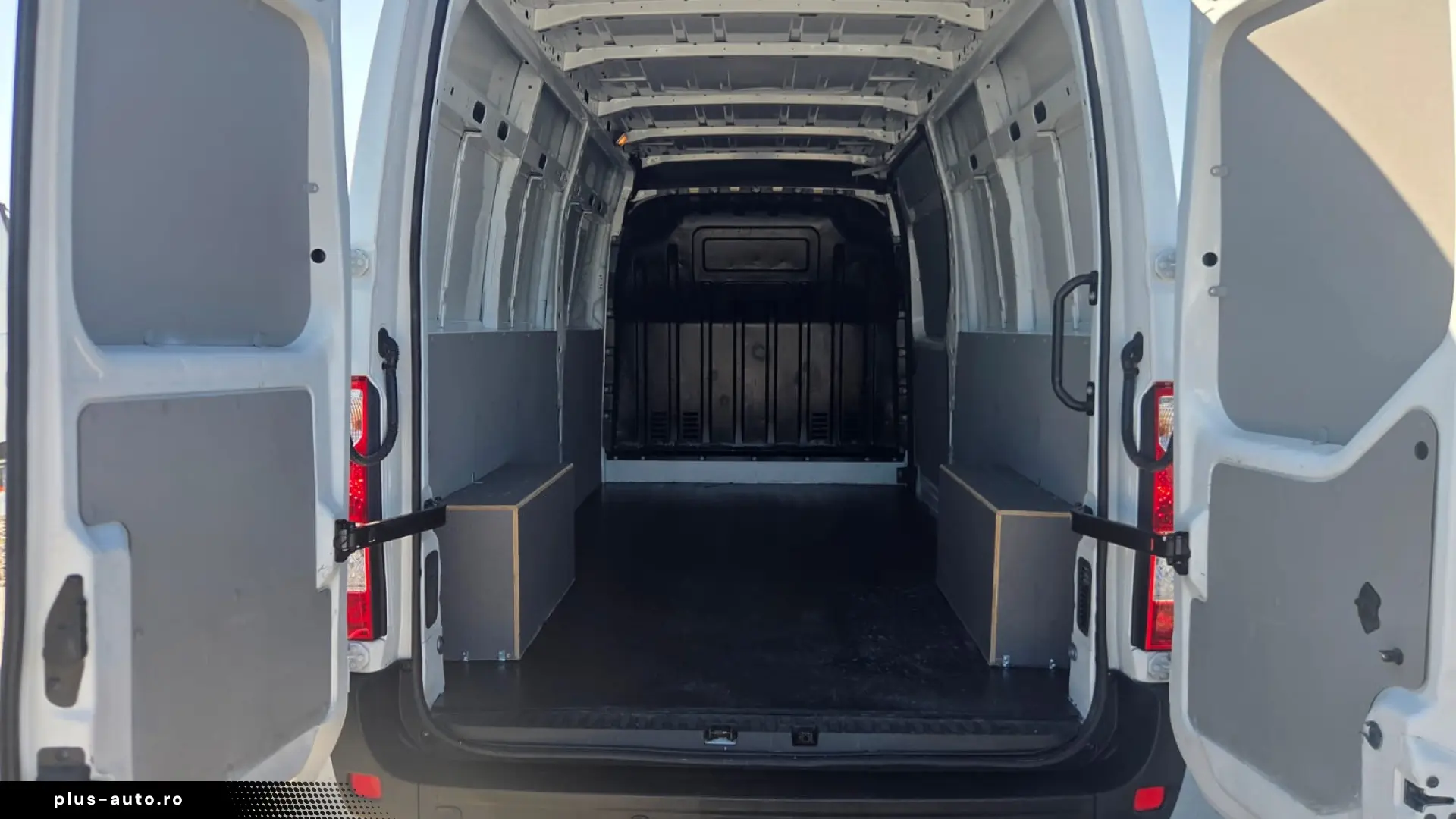 RENAULT NEW MASTER L3H2