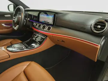 MERCEDES-BENZ E 400 d 4M AMG Line