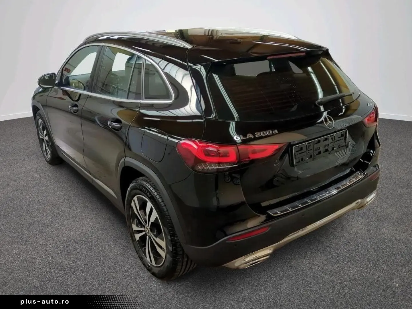 MERCEDES-BENZ GLA 200 d Progressive 4Matic