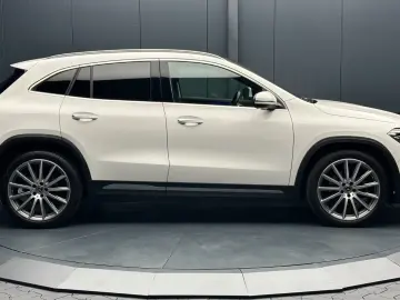 MERCEDES-BENZ GLA 200 d 4Matic AMG-Line