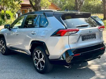 TOYOTA RAV 4 Plug-in Hybrid 4x4