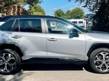 TOYOTA RAV 4 Plug-in Hybrid 4x4