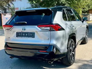 TOYOTA RAV 4 Plug-in Hybrid 4x4