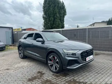 AUDI Q8 55 TFSI quattro