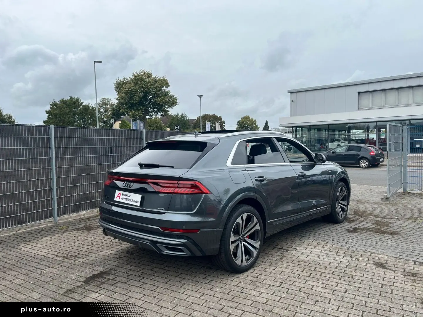 AUDI Q8 55 TFSI quattro