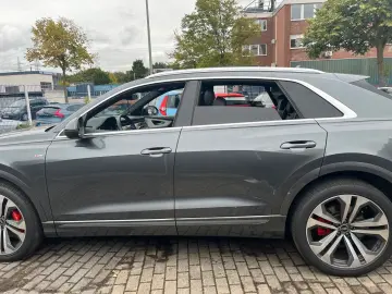 AUDI Q8 55 TFSI quattro