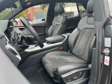 AUDI Q8 55 TFSI quattro