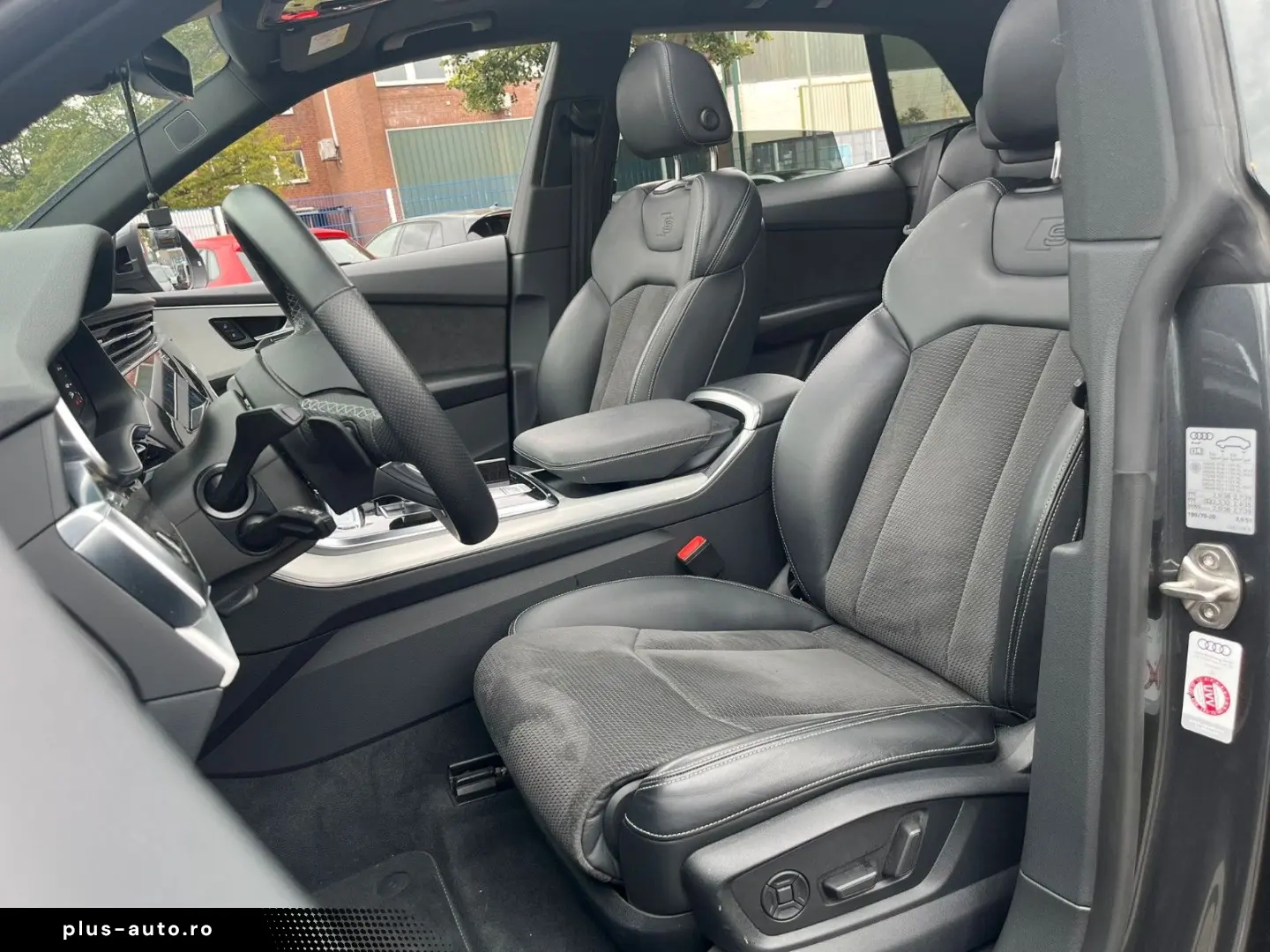 AUDI Q8 55 TFSI quattro
