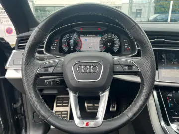 AUDI Q8 55 TFSI quattro