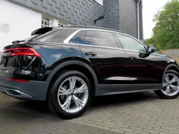 AUDI Q8 45 TDI quattro