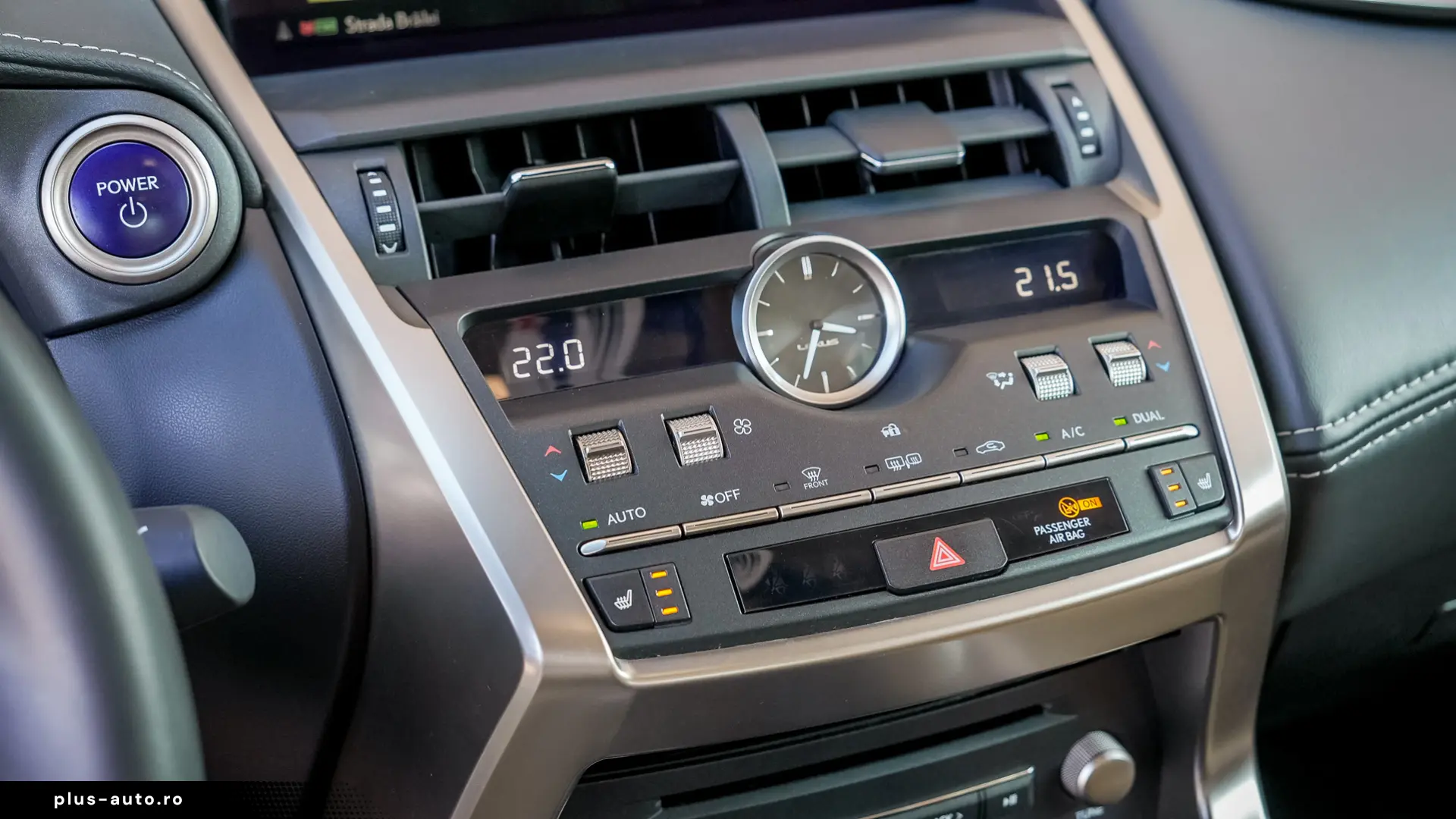 Lexus NX 300h