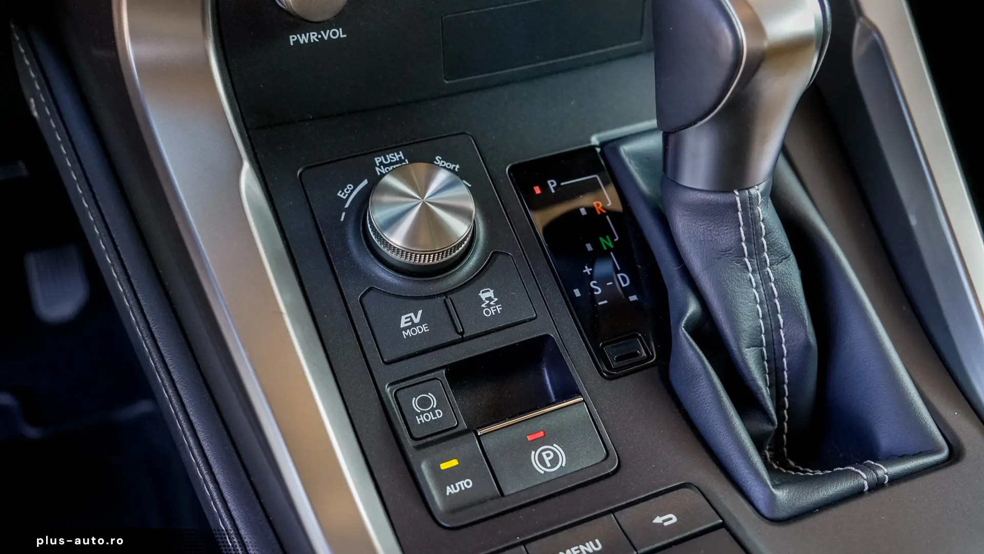 Lexus NX 300h