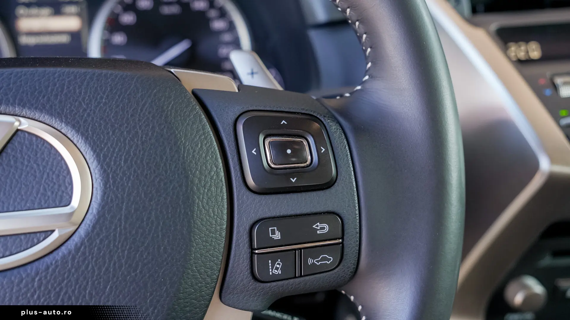 Lexus NX 300h