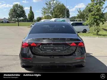 MERCEDES-BENZ E 220 d AMG Premium Night