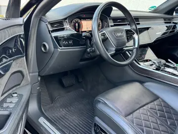AUDI A8 55 TFSI quattro S Pano ACC B&O H.UP Soft