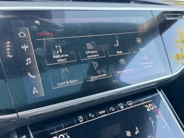 AUDI A8 55 TFSI quattro S Pano ACC B&O H.UP Soft