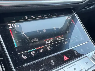 AUDI A8 55 TFSI quattro S Pano ACC B&O H.UP Soft