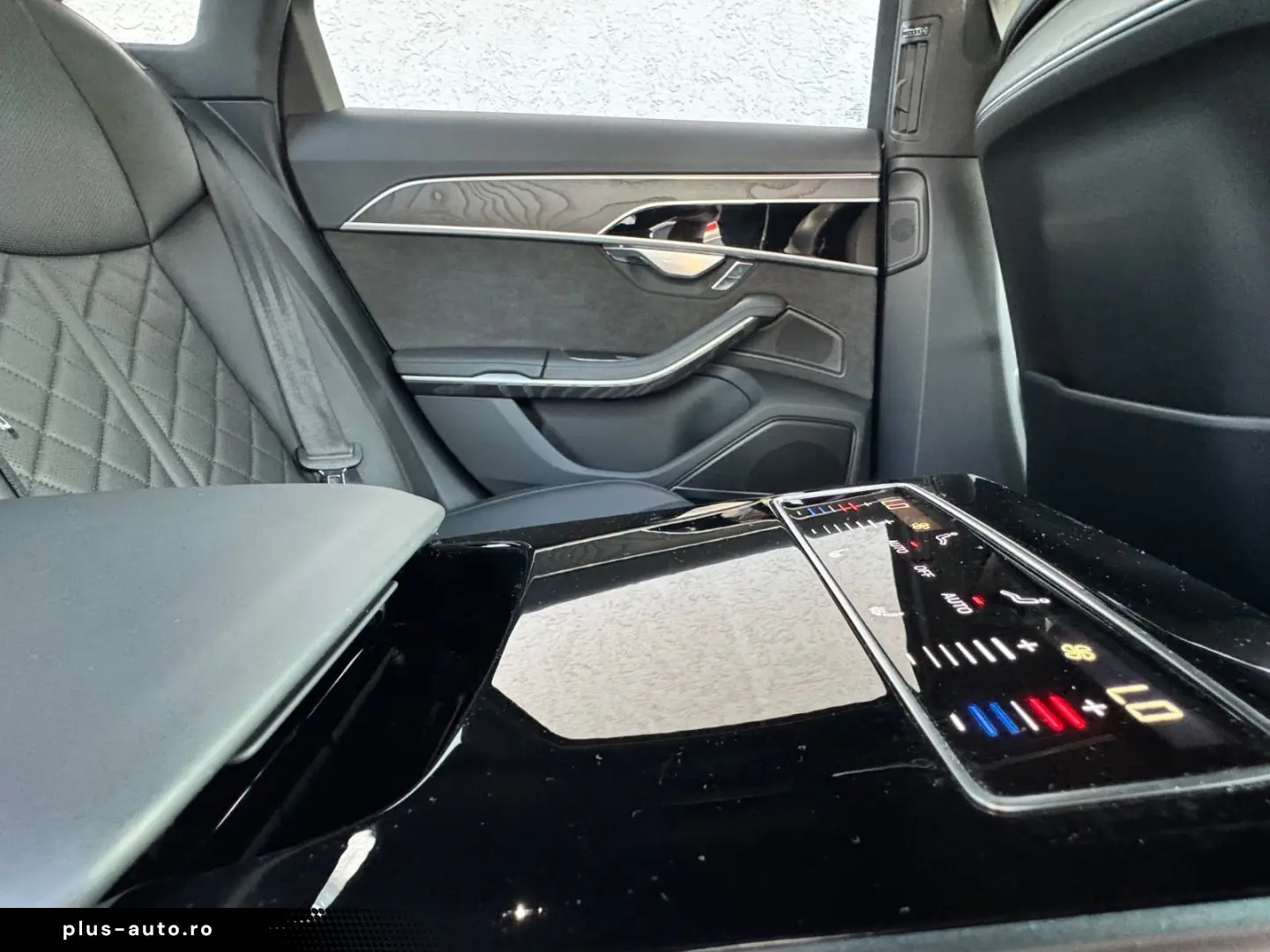 AUDI A8 55 TFSI quattro S Pano ACC B&O H.UP Soft