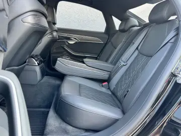 AUDI A8 55 TFSI quattro S Pano ACC B&O H.UP Soft