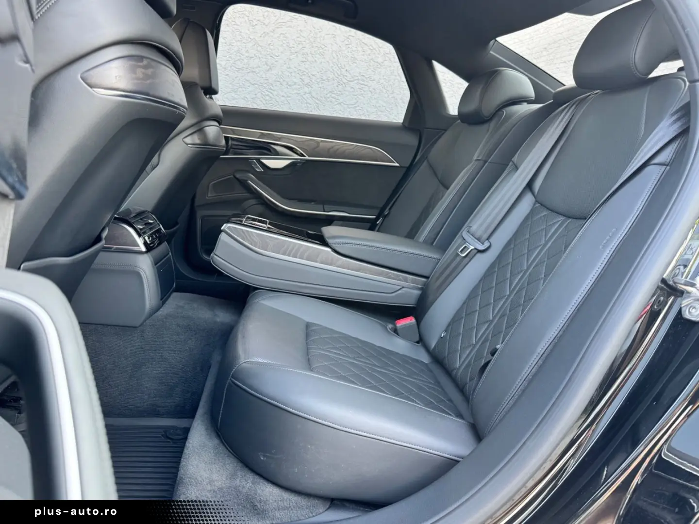 AUDI A8 55 TFSI quattro S Pano ACC B&O H.UP Soft