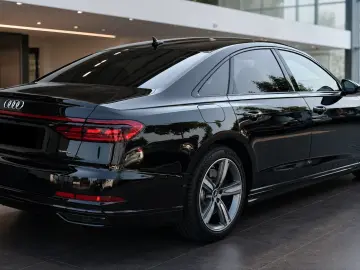 AUDI A8 55 TFSI quattro S Pano ACC B&O H.UP Soft