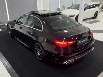 MERCEDES-BENZ C 300 4M 9G AMG-LINE