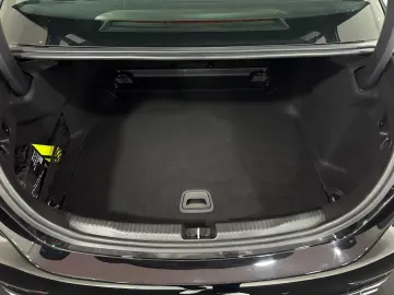 MERCEDES-BENZ C 300 4M 9G AMG-LINE