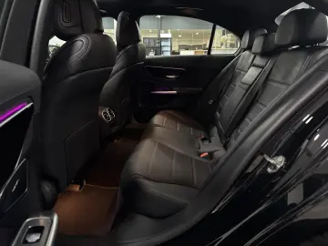 MERCEDES-BENZ C 300 4M 9G AMG-LINE