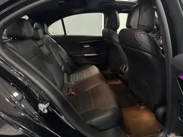 MERCEDES-BENZ C 300 4M 9G AMG-LINE