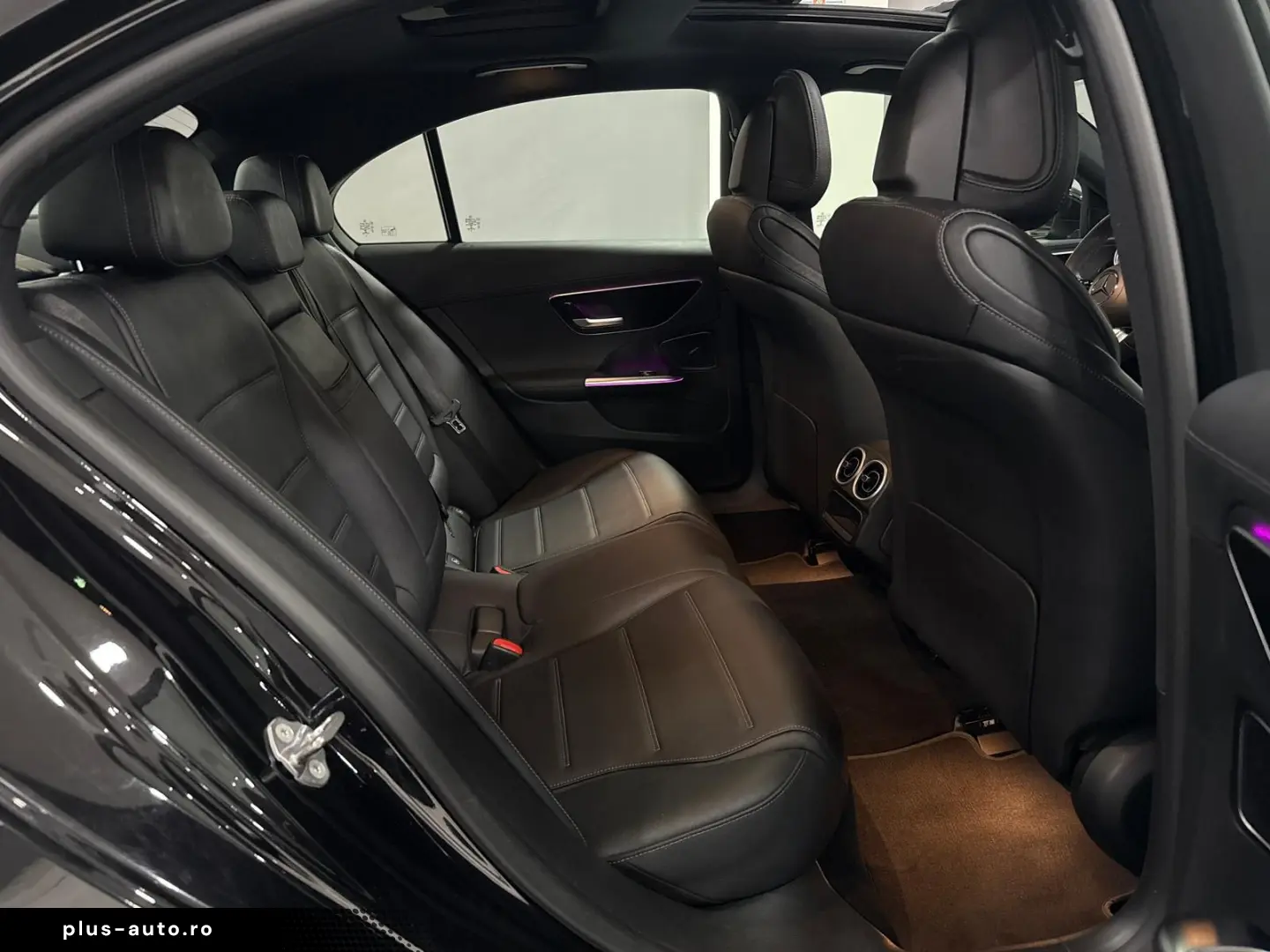 MERCEDES-BENZ C 300 4M 9G AMG-LINE
