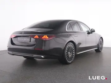 MERCEDES-BENZ E 220 d Exsclusive