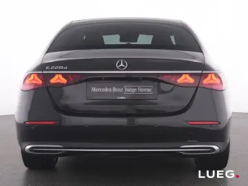 MERCEDES-BENZ E 220 d Exsclusive