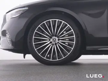 MERCEDES-BENZ E 220 d Exsclusive