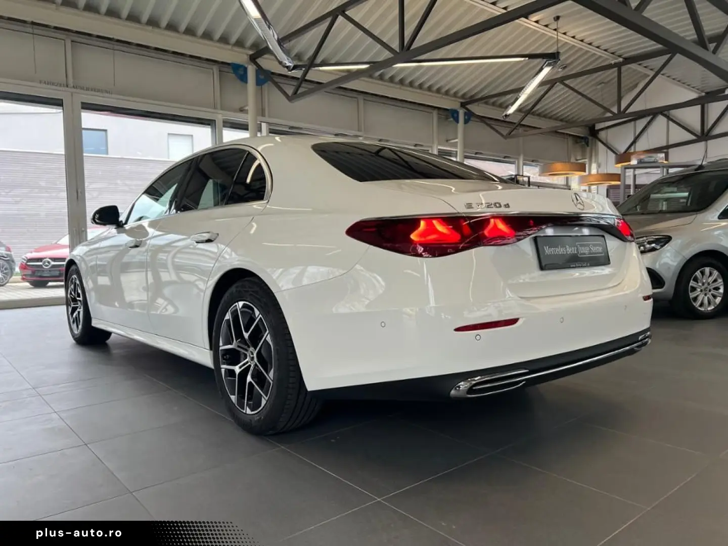 MERCEDES-BENZ E 220 d Avantgarde