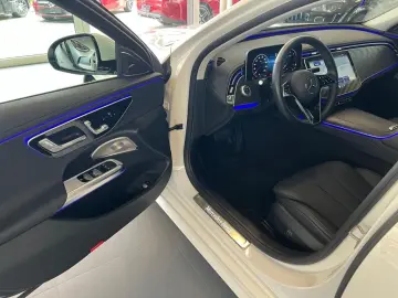 MERCEDES-BENZ E 220 d Avantgarde