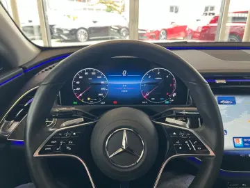 MERCEDES-BENZ E 220 d Avantgarde