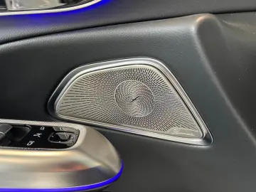 MERCEDES-BENZ E 220 d Avantgarde