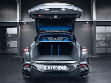 ASTON MARTIN DBX707 UVP 329.620€ Manchester City Vorbesitzer