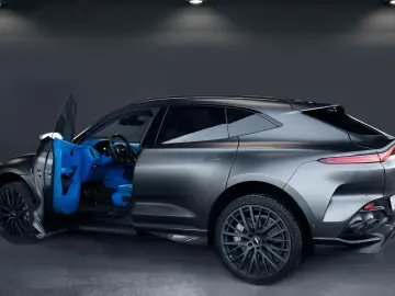 ASTON MARTIN DBX707 UVP 329.620€ Manchester City Vorbesitzer