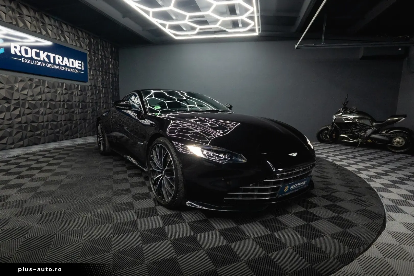 ASTON MARTIN V8 Vantage 4.0 V8 DB11 Coupe  1.Hand 360 Memory