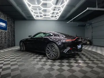 ASTON MARTIN V8 Vantage 4.0 V8 DB11 Coupe  1.Hand 360 Memory