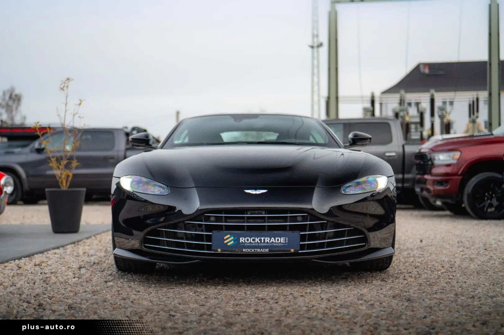 ASTON MARTIN V8 Vantage 4.0 V8 DB11 Coupe  1.Hand 360 Memory