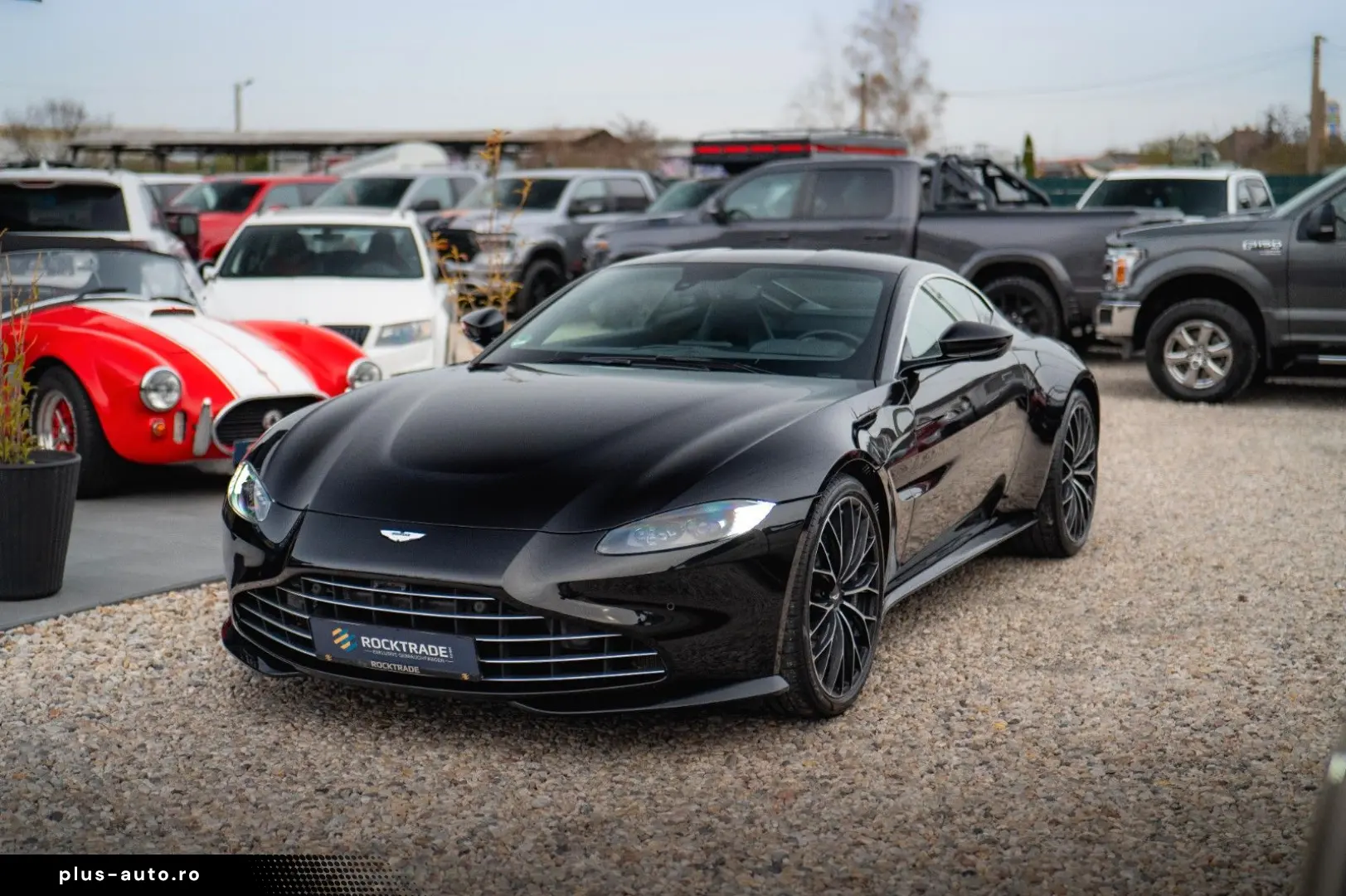 ASTON MARTIN V8 Vantage 4.0 V8 DB11 Coupe  1.Hand 360 Memory