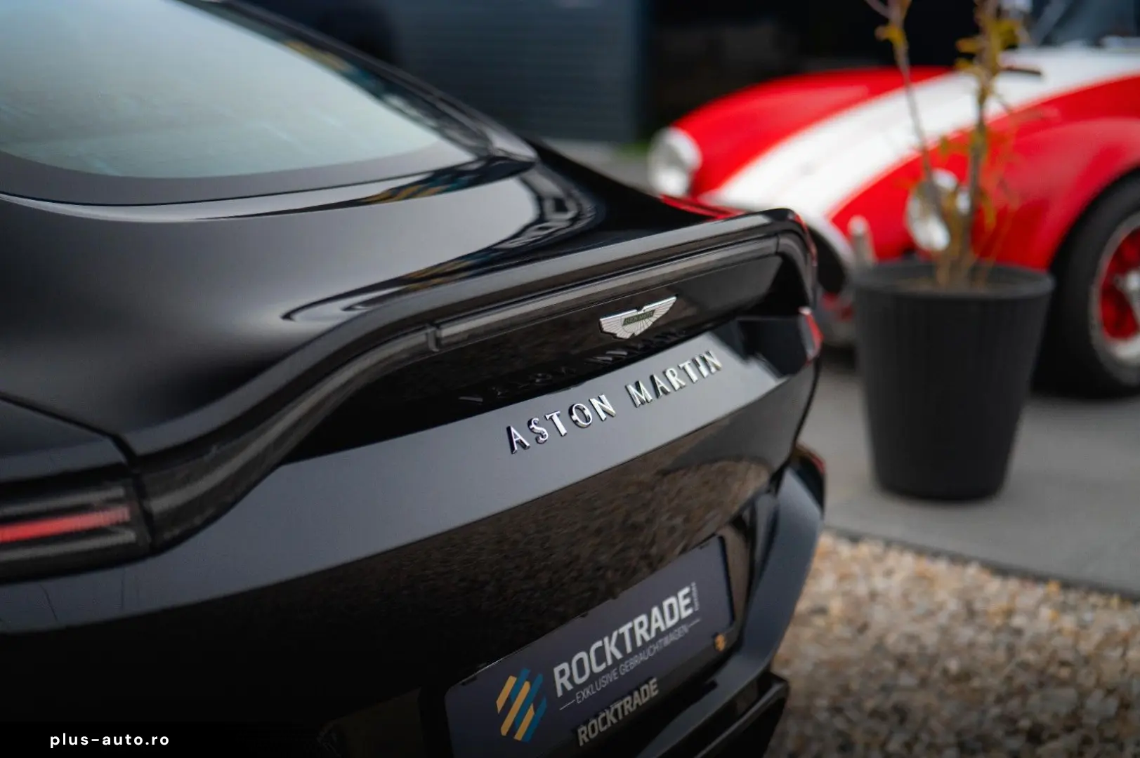 ASTON MARTIN V8 Vantage 4.0 V8 DB11 Coupe  1.Hand 360 Memory