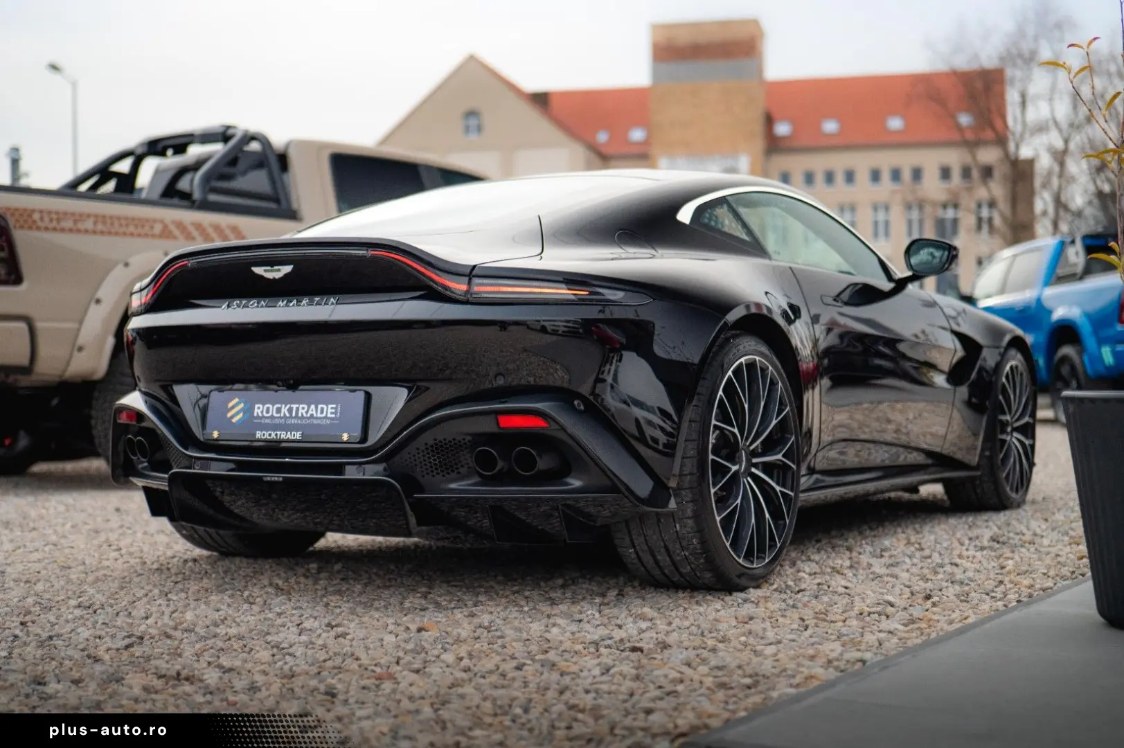 ASTON MARTIN V8 Vantage 4.0 V8 DB11 Coupe  1.Hand 360 Memory