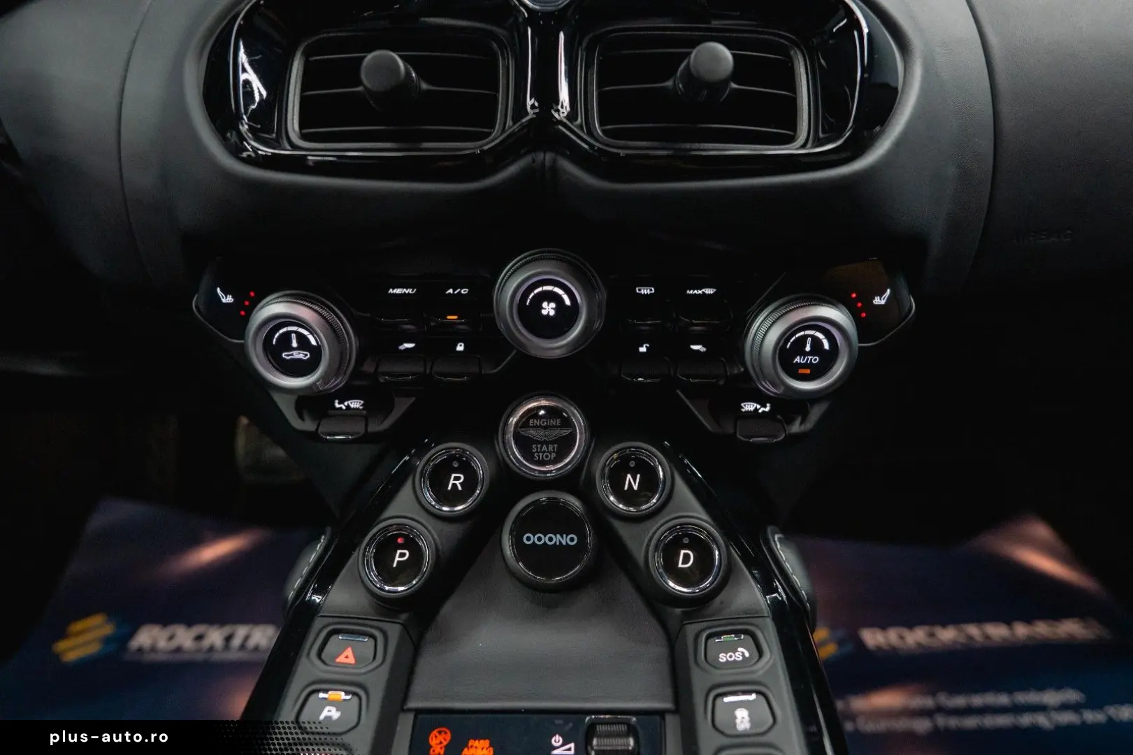 ASTON MARTIN V8 Vantage 4.0 V8 DB11 Coupe  1.Hand 360 Memory