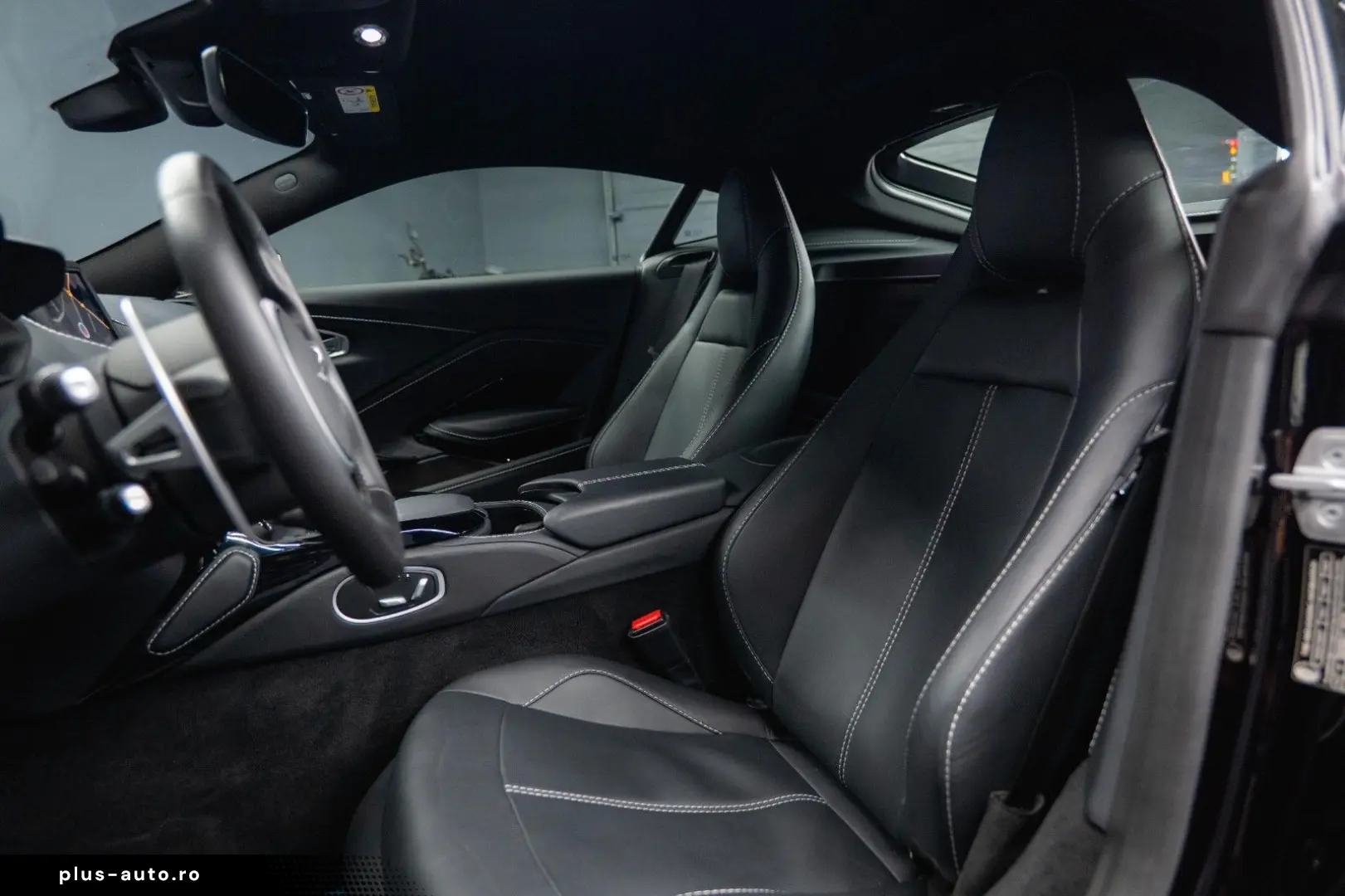 ASTON MARTIN V8 Vantage 4.0 V8 DB11 Coupe  1.Hand 360 Memory