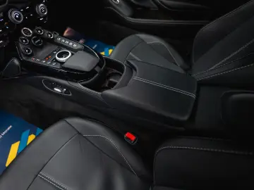 ASTON MARTIN V8 Vantage 4.0 V8 DB11 Coupe  1.Hand 360 Memory