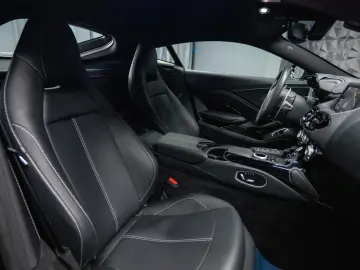 ASTON MARTIN V8 Vantage 4.0 V8 DB11 Coupe  1.Hand 360 Memory
