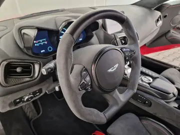 ASTON MARTIN V8 Vantage F1 Carbon Performance Sitze